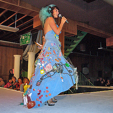trash-fashion-show-2010.jpg